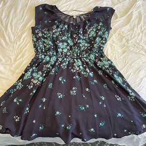 Gray, floral, Lauren Conrad short dress with pockets.